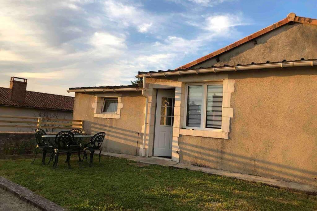 Charmante Maison Dans La Vallée De La Charente Hébergement de vacances Vouleme