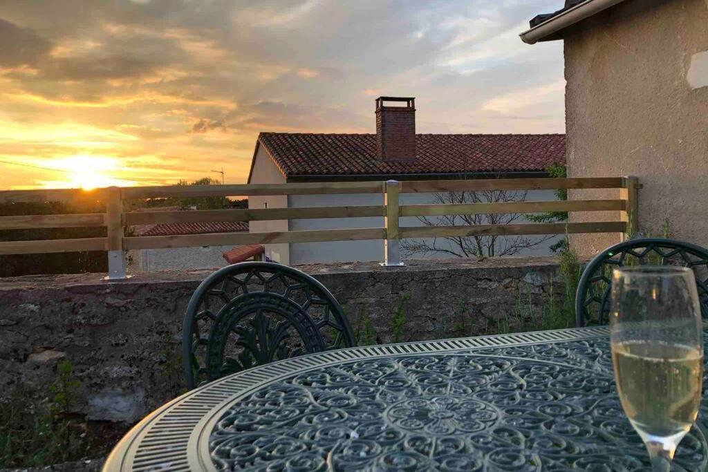 Charmante Maison Dans La Vallée De La Charente