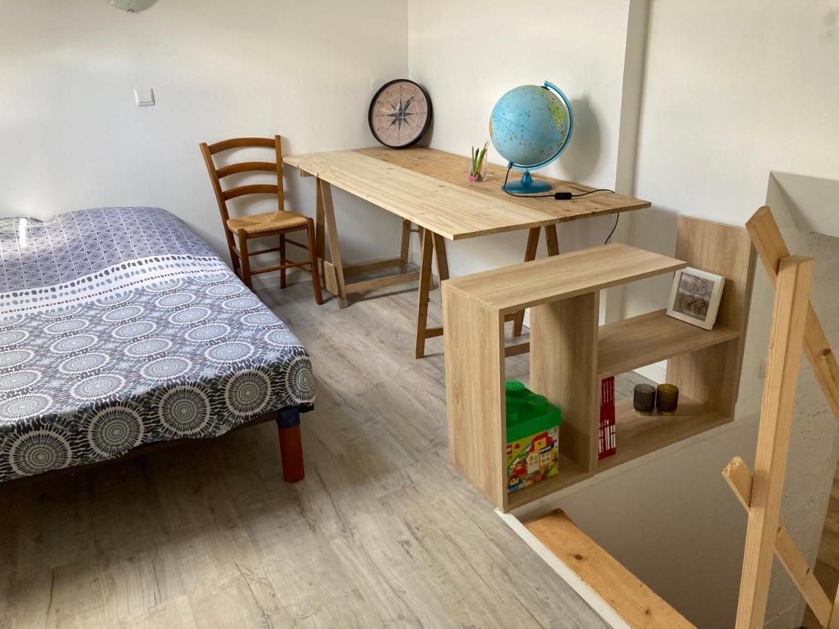 Hébergement de vacances Charmante Maison Dans La Vallée De La Charente Vouleme